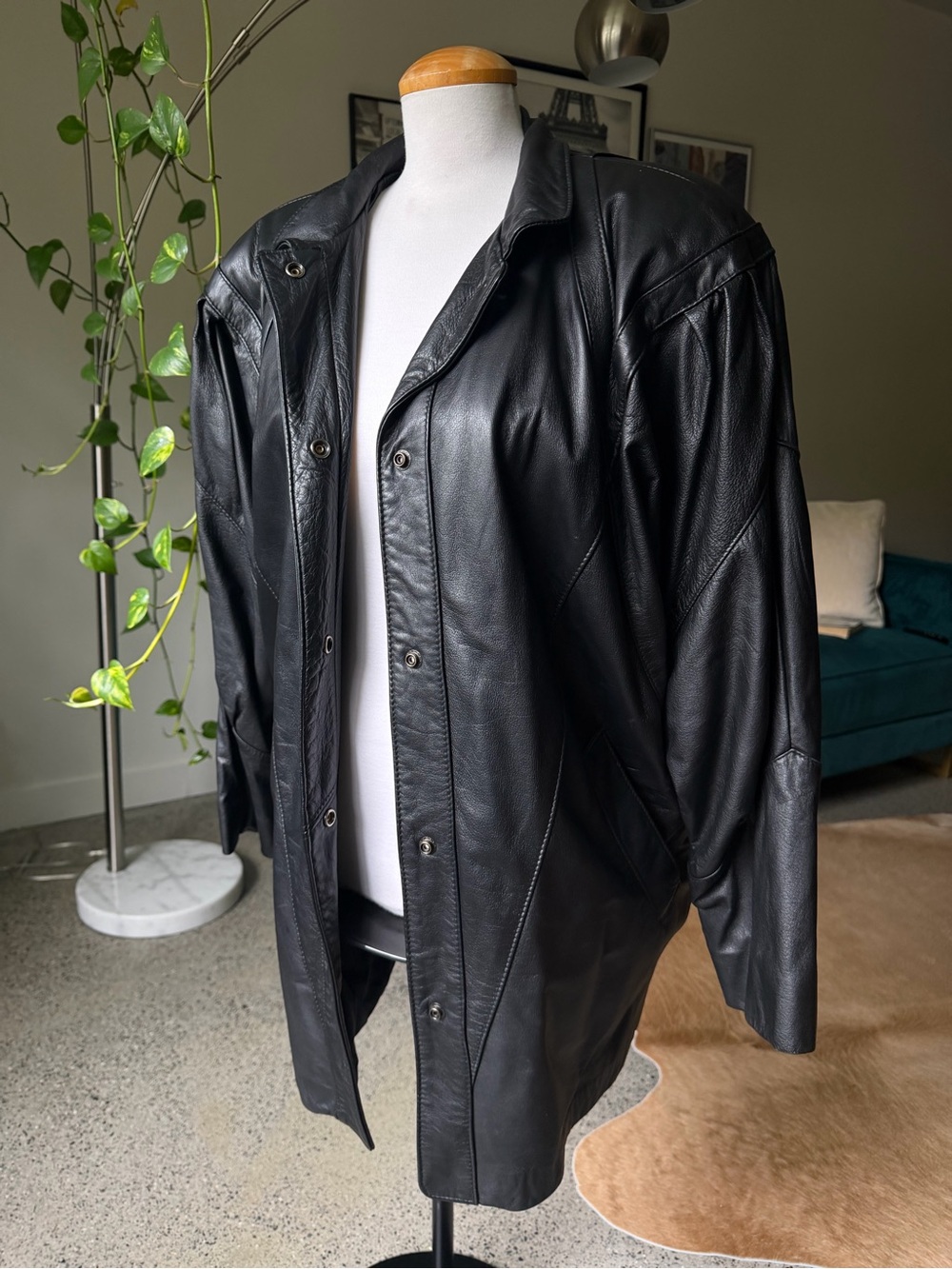Vintage Black Leather Bomber Jacket